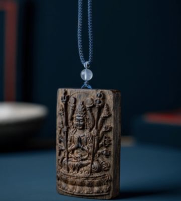 Agarwood Bodhisattva Statue