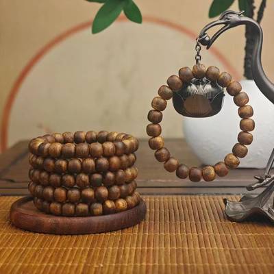 Hainan agarwood white 0.8 apple beads aged old material ornamental bracelet