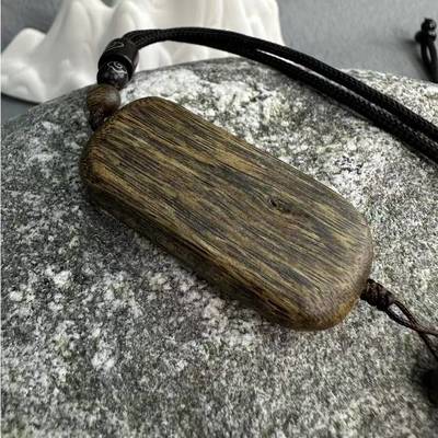 Hainan agarwood wood pendant