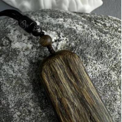 Hainan agarwood wood pendant