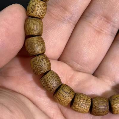 Yingge Green Agarwood 8mm Drum Bead Old Style Bead Bracelet Green Oil King Fresh Fruit Honey Fragrance